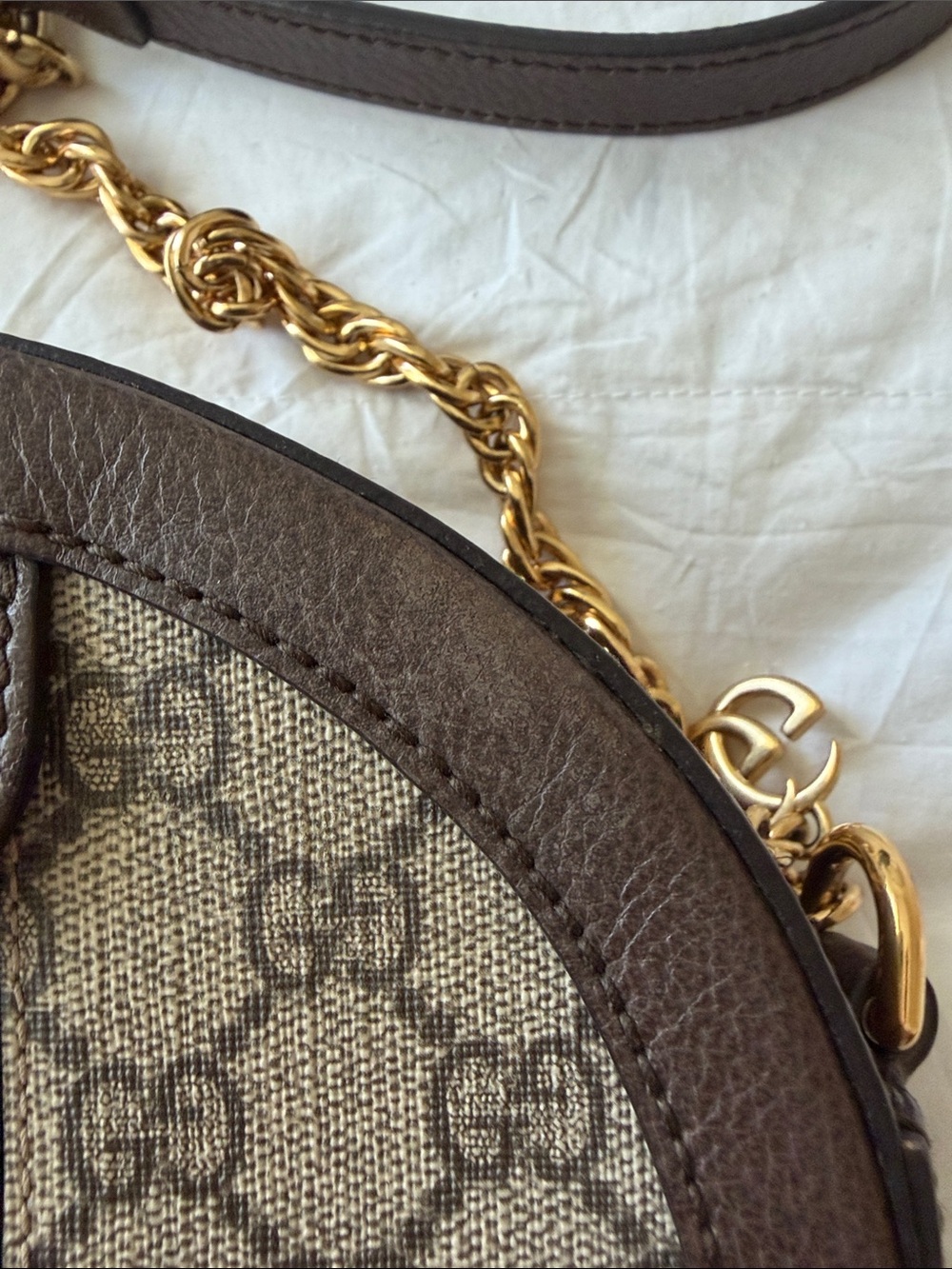 Gucci Brown GG Supreme Round Crossbody with Green and Red Web - Picture 5 of 8